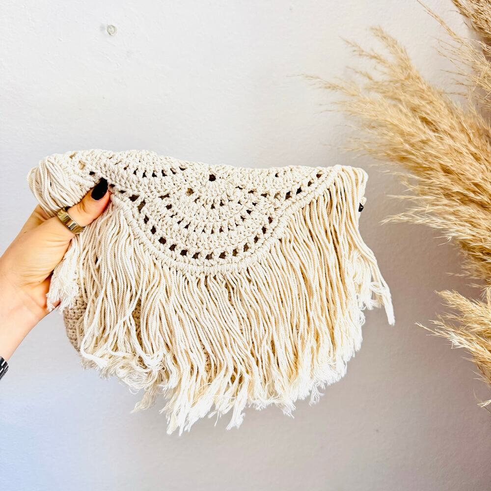 FREE PEOPLE Cream Off White Tassel Fringe Pom Crochet Clutch Envelope Purse Bag